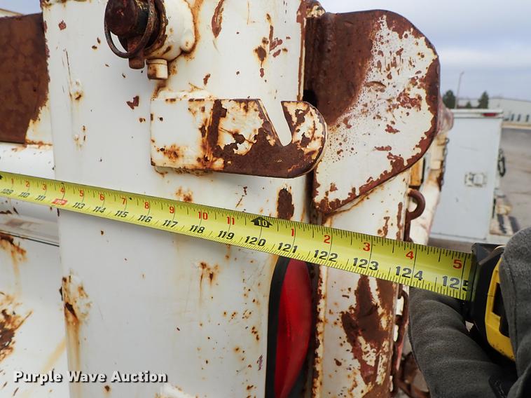 image for item DF8674 1995 Ford F700 dump truck