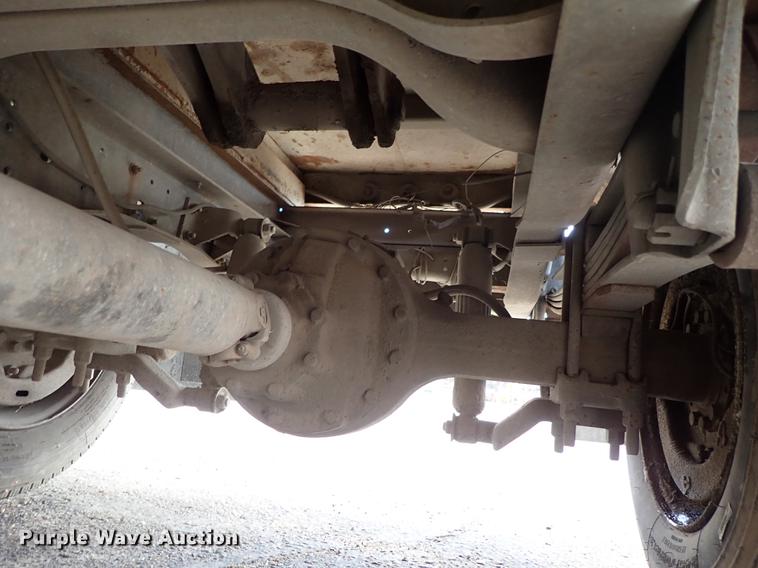 image for item DF8674 1995 Ford F700 dump truck