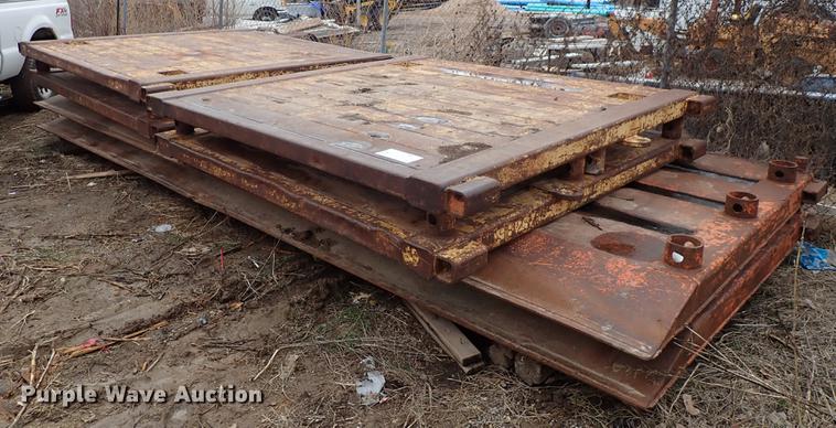 image for item DF8676 (2) steel trench boxes