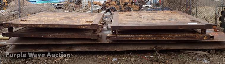 image for item DF8676 (2) steel trench boxes