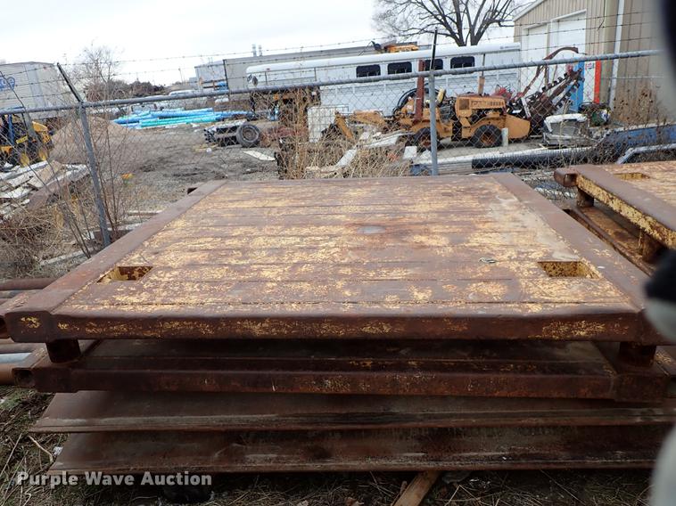 image for item DF8676 (2) steel trench boxes