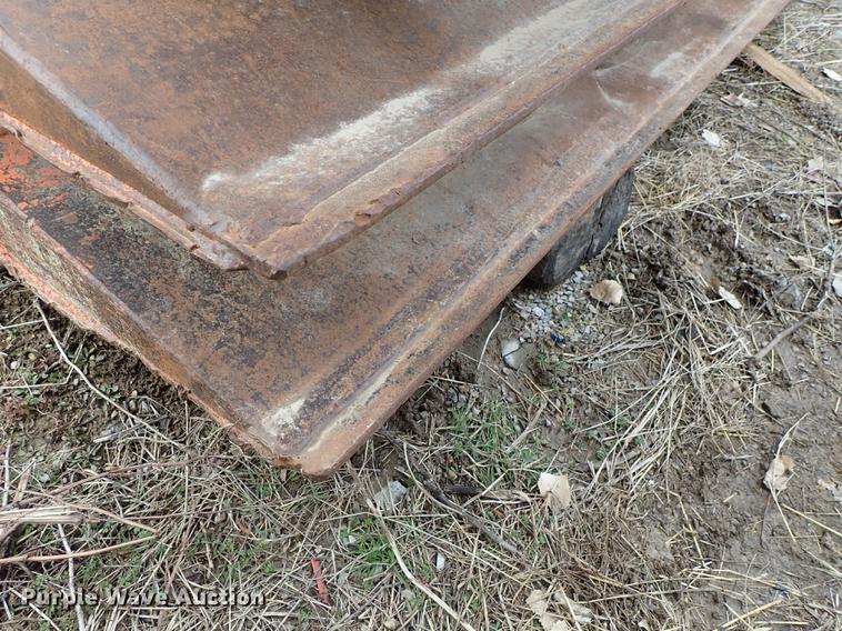 image for item DF8676 (2) steel trench boxes