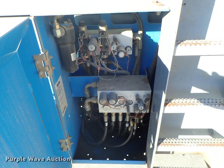 image for item DG2918 2003 Genie GS-4390 scissor lift