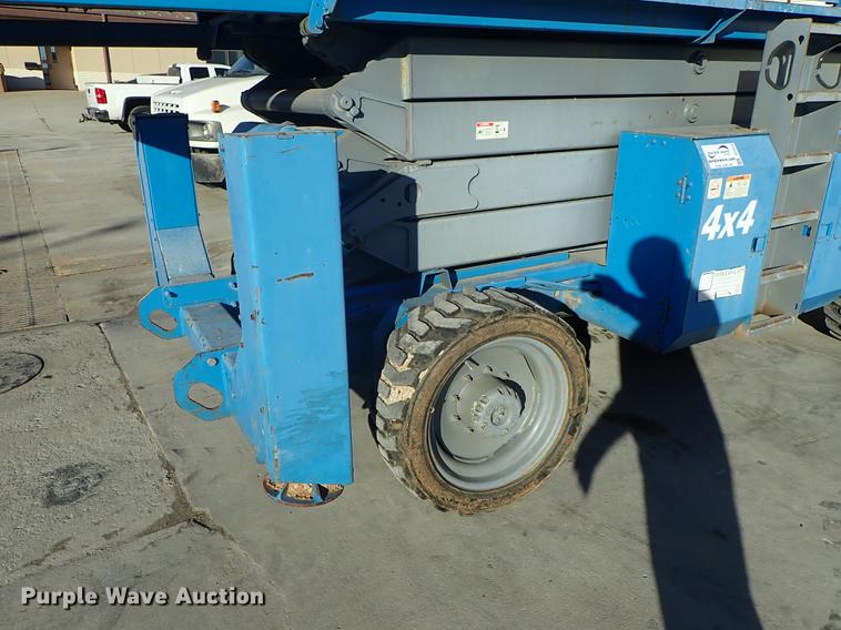image for item DG2918 2003 Genie GS-4390 scissor lift