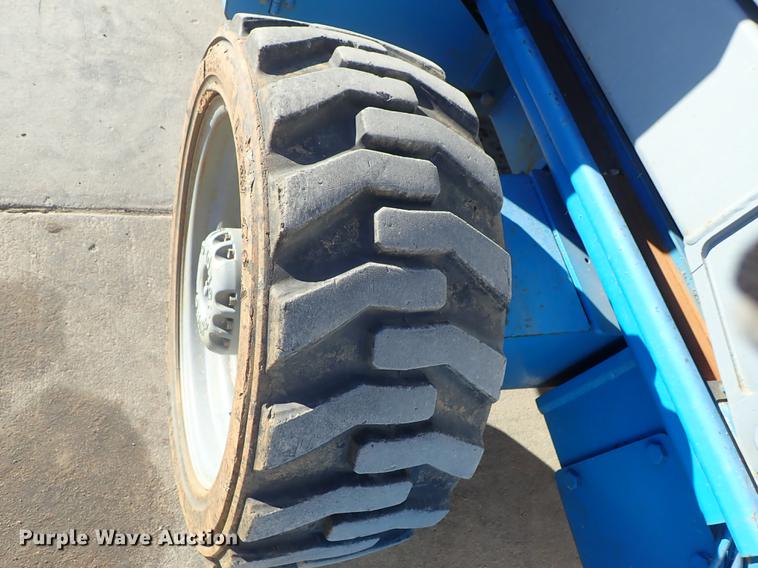 image for item DG2918 2003 Genie GS-4390 scissor lift