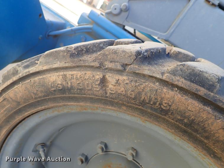 image for item DG2918 2003 Genie GS-4390 scissor lift