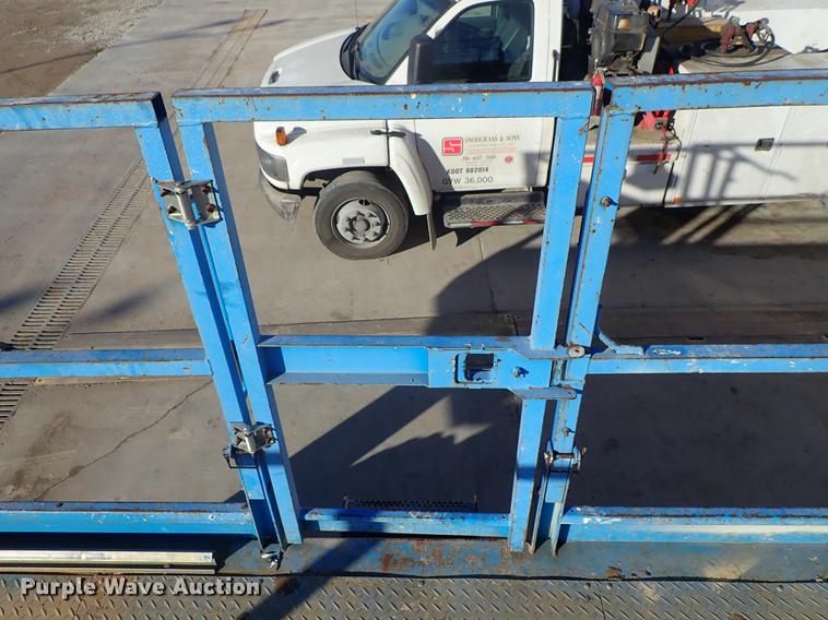 image for item DG2918 2003 Genie GS-4390 scissor lift