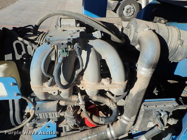 image for item DG2918 2003 Genie GS-4390 scissor lift