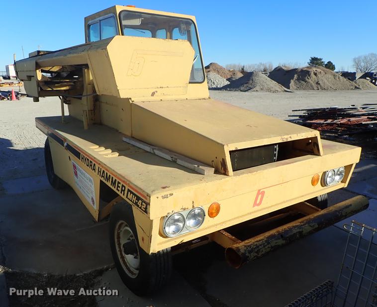 image for item DG2919 Broderson MH-42 Hydra hammer