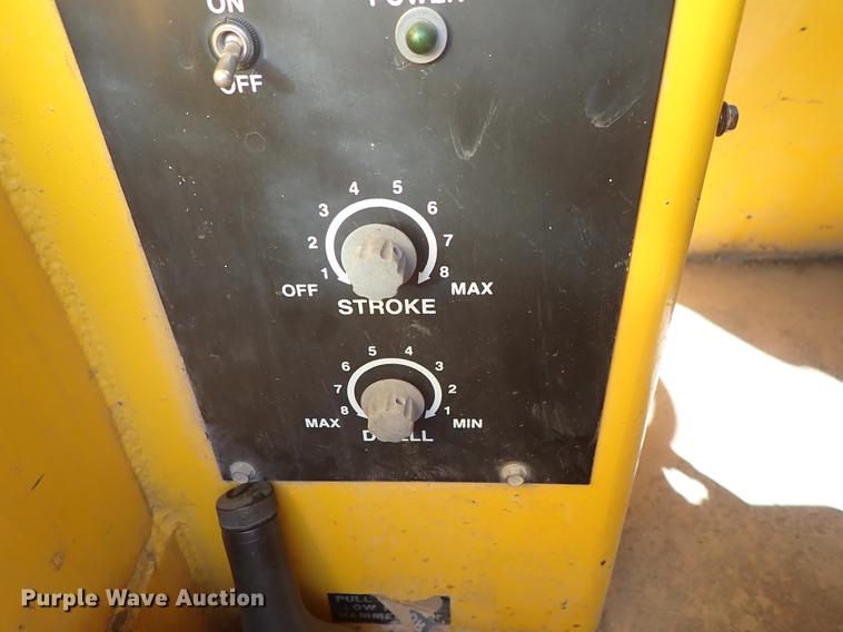 image for item DG2919 Broderson MH-42 Hydra hammer