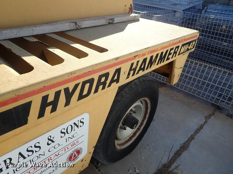 image for item DG2919 Broderson MH-42 Hydra hammer