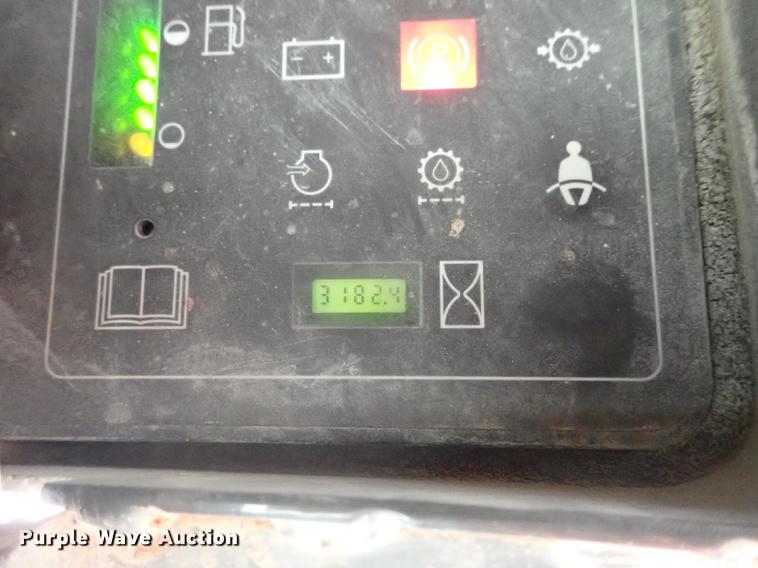 image for item DG2920 2003 Case 70XT skid steer