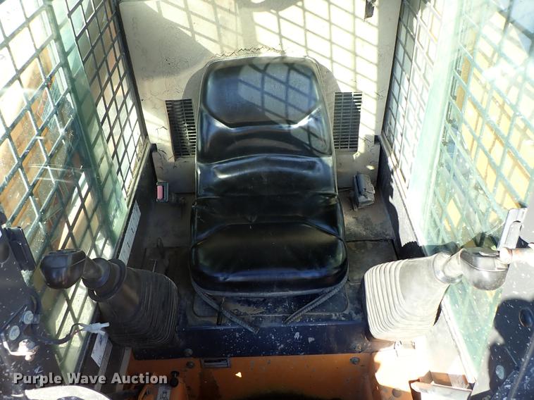 image for item DG2920 2003 Case 70XT skid steer