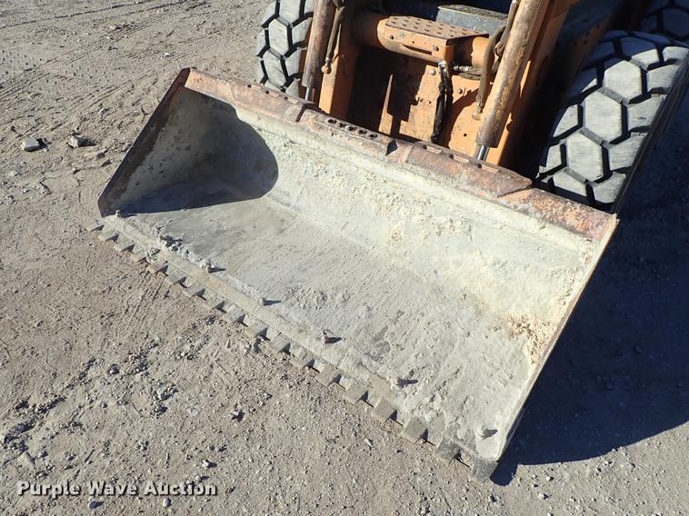 image for item DG2920 2003 Case 70XT skid steer