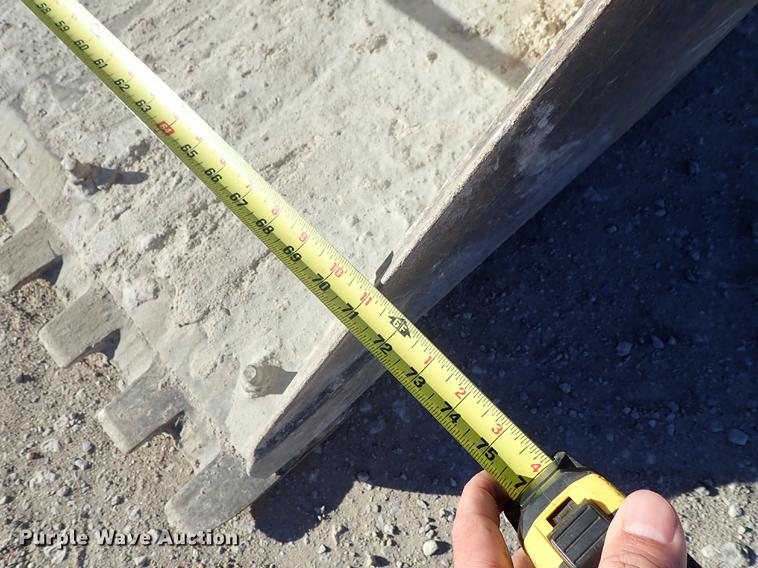 image for item DG2920 2003 Case 70XT skid steer