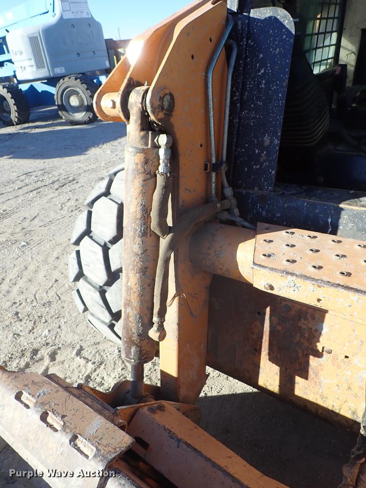 image for item DG2920 2003 Case 70XT skid steer