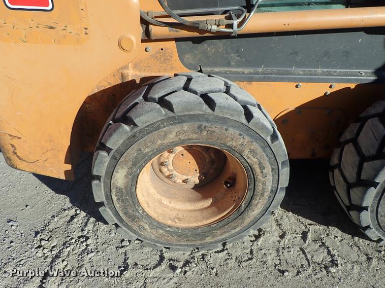 image for item DG2920 2003 Case 70XT skid steer