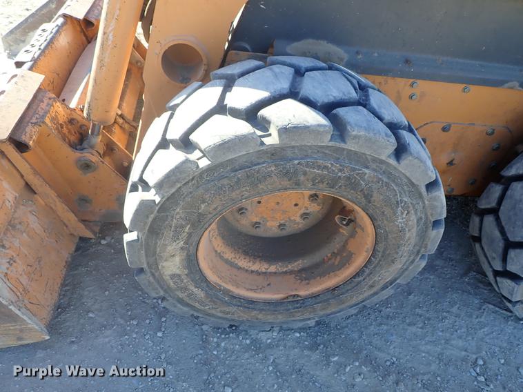 image for item DG2920 2003 Case 70XT skid steer