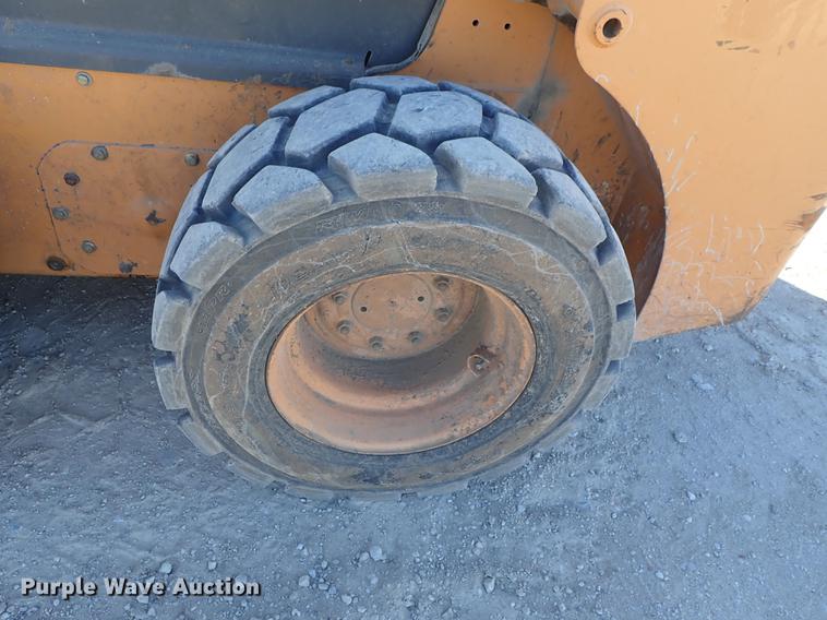 image for item DG2920 2003 Case 70XT skid steer