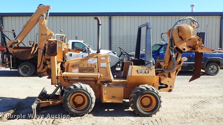 image for item DG2928 2000 Case 660 cable plow