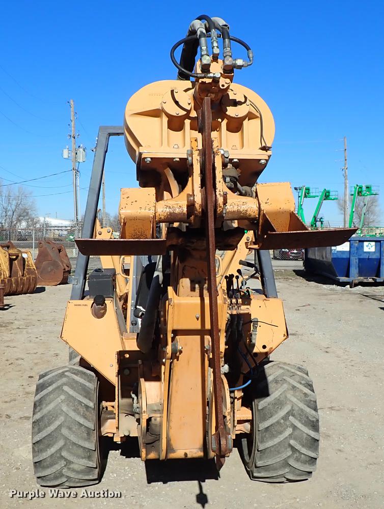 image for item DG2928 2000 Case 660 cable plow