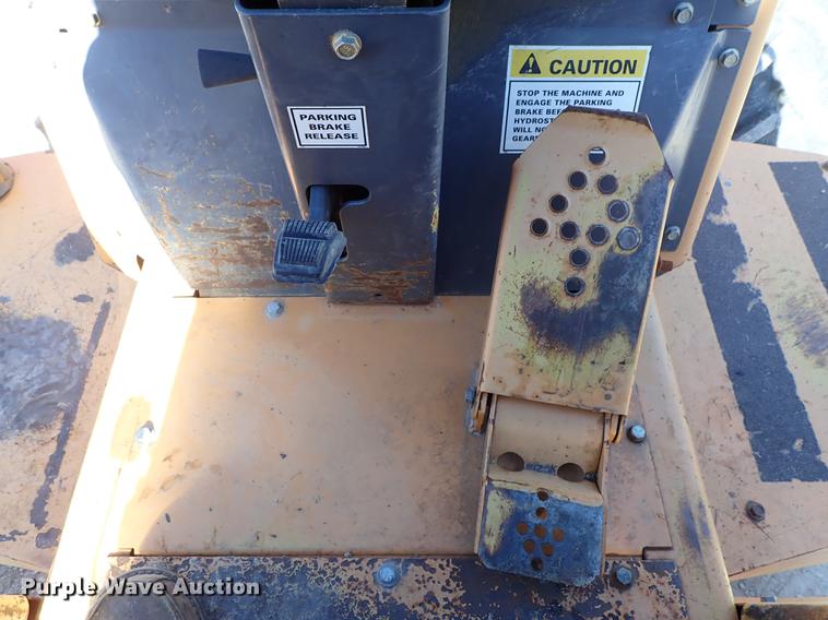 image for item DG2928 2000 Case 660 cable plow