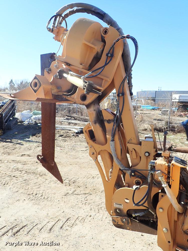 image for item DG2928 2000 Case 660 cable plow