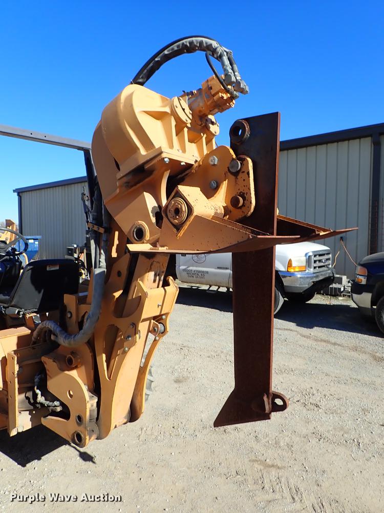 image for item DG2928 2000 Case 660 cable plow