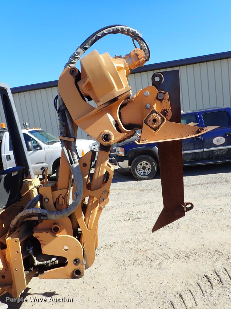 image for item DG2928 2000 Case 660 cable plow