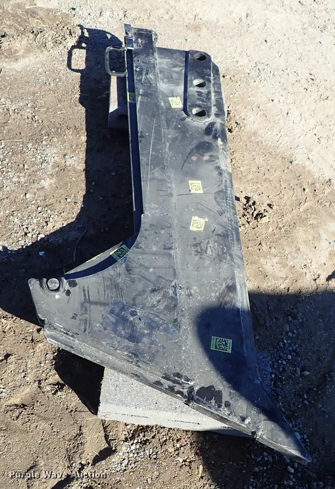 image for item DG2928 2000 Case 660 cable plow