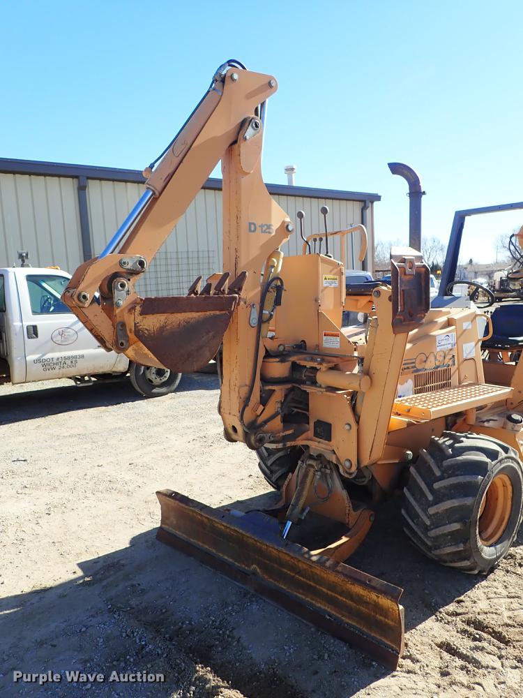 image for item DG2928 2000 Case 660 cable plow