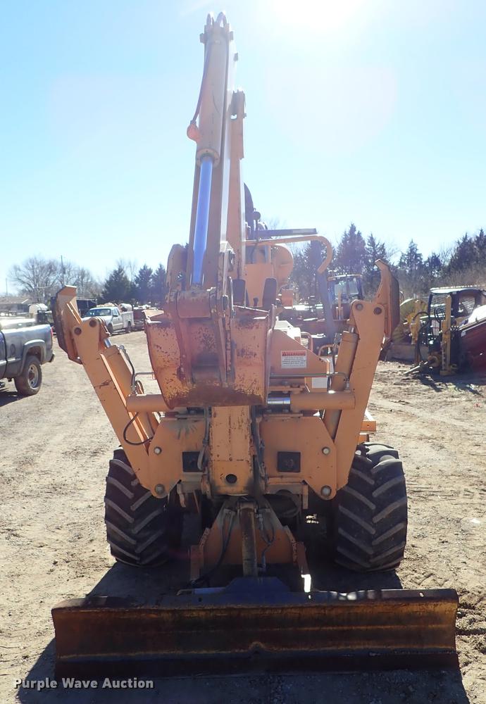 image for item DG2928 2000 Case 660 cable plow