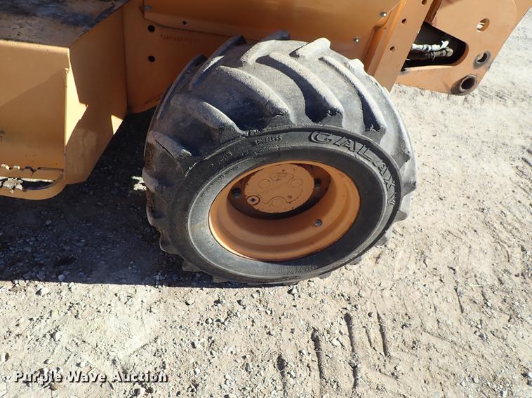 image for item DG2928 2000 Case 660 cable plow