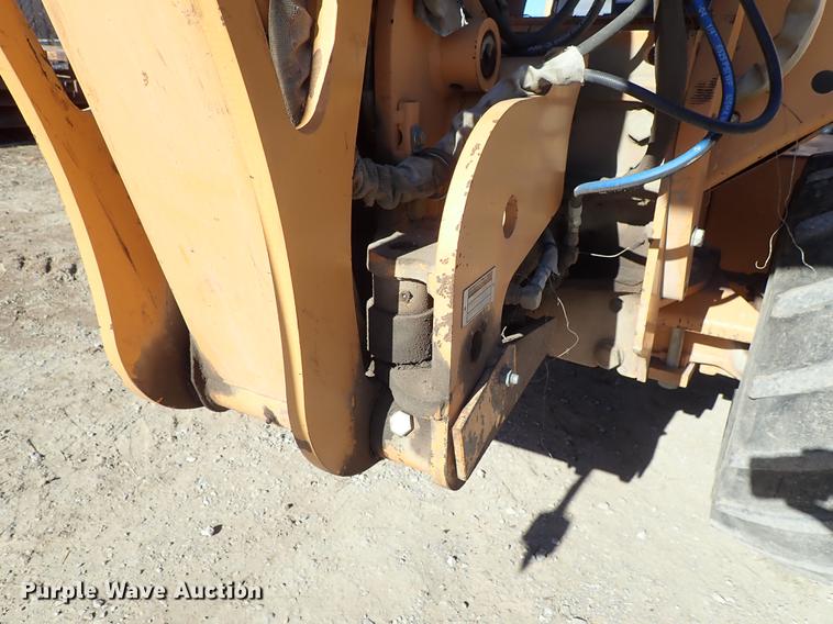 image for item DG2928 2000 Case 660 cable plow