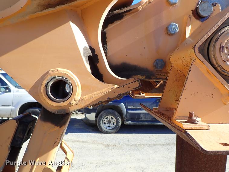 image for item DG2928 2000 Case 660 cable plow