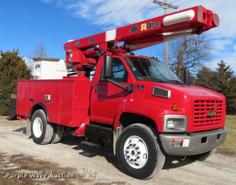 image for item DG3797 2007 Chevrolet C8500 bucket truck
