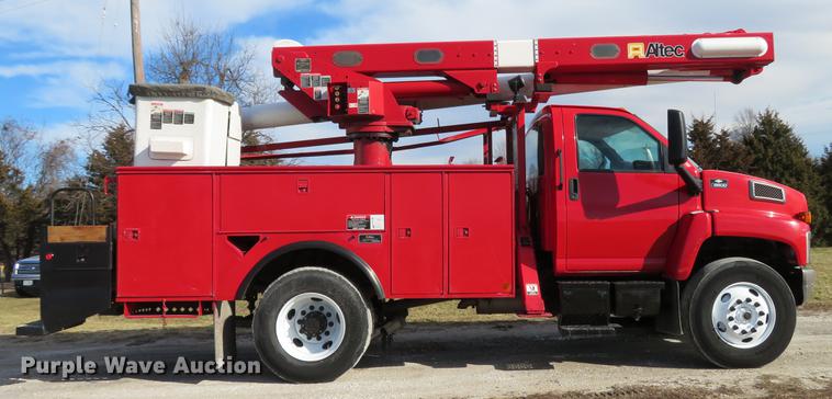 image for item DG3797 2007 Chevrolet C8500 bucket truck