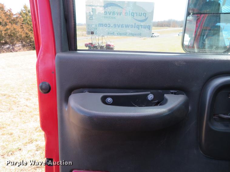 image for item DG3797 2007 Chevrolet C8500 bucket truck