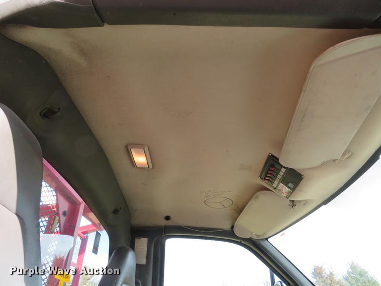 image for item DG3797 2007 Chevrolet C8500 bucket truck