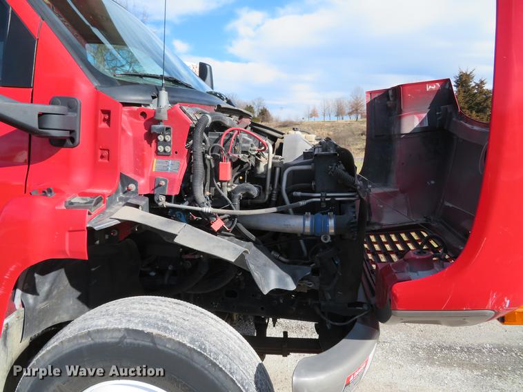 image for item DG3797 2007 Chevrolet C8500 bucket truck