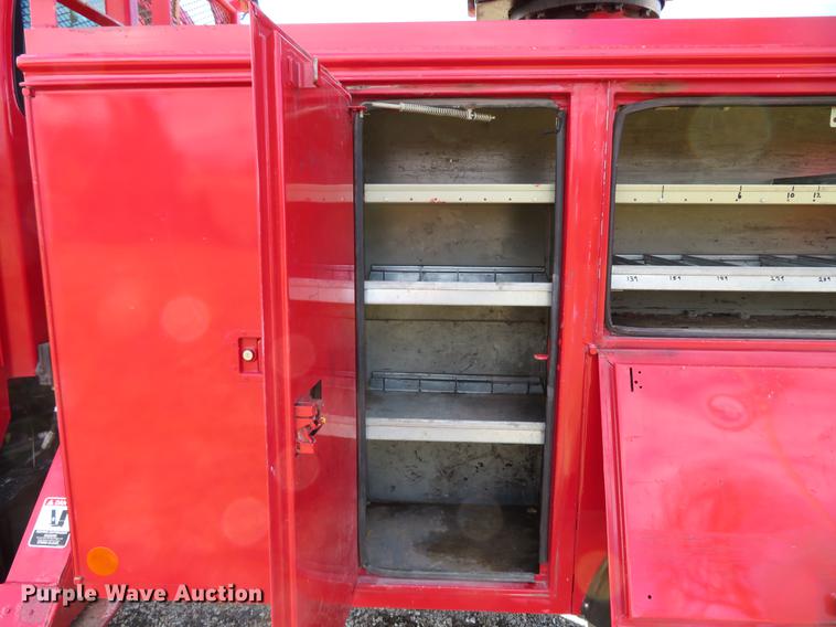 image for item DG3797 2007 Chevrolet C8500 bucket truck