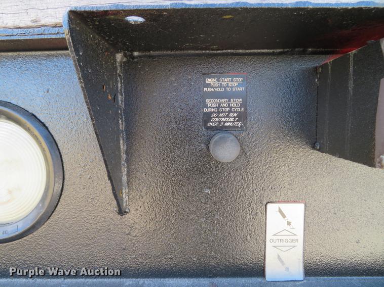image for item DG3797 2007 Chevrolet C8500 bucket truck