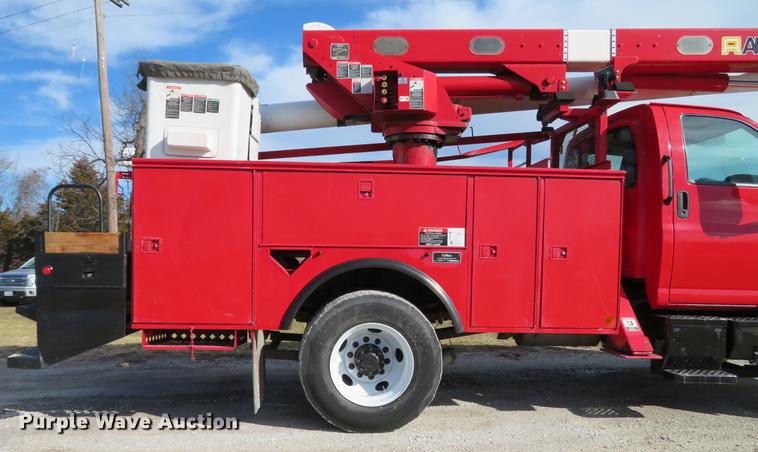 image for item DG3797 2007 Chevrolet C8500 bucket truck