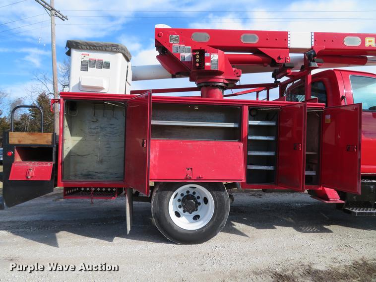 image for item DG3797 2007 Chevrolet C8500 bucket truck