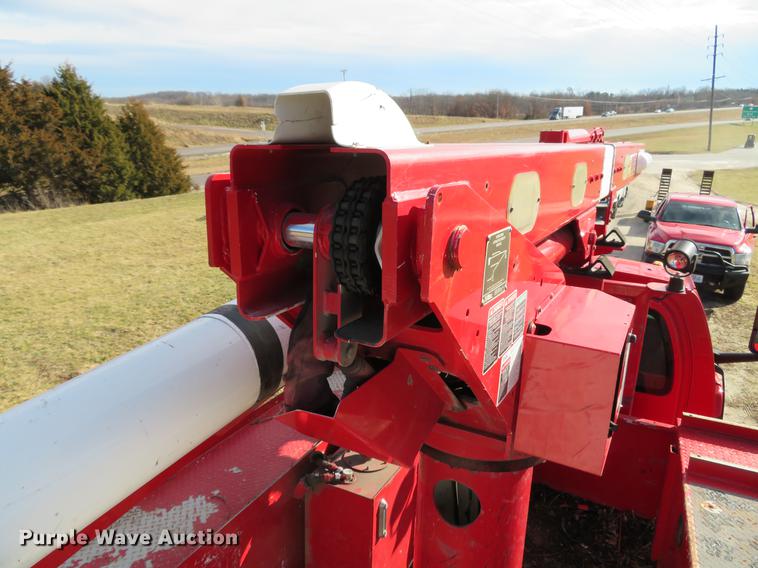 image for item DG3797 2007 Chevrolet C8500 bucket truck