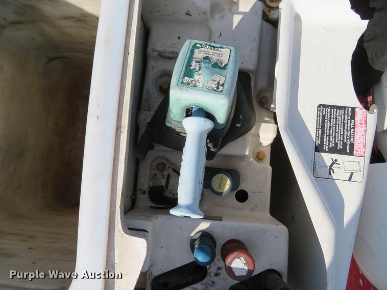 image for item DG3797 2007 Chevrolet C8500 bucket truck