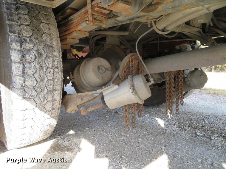 image for item DG3797 2007 Chevrolet C8500 bucket truck