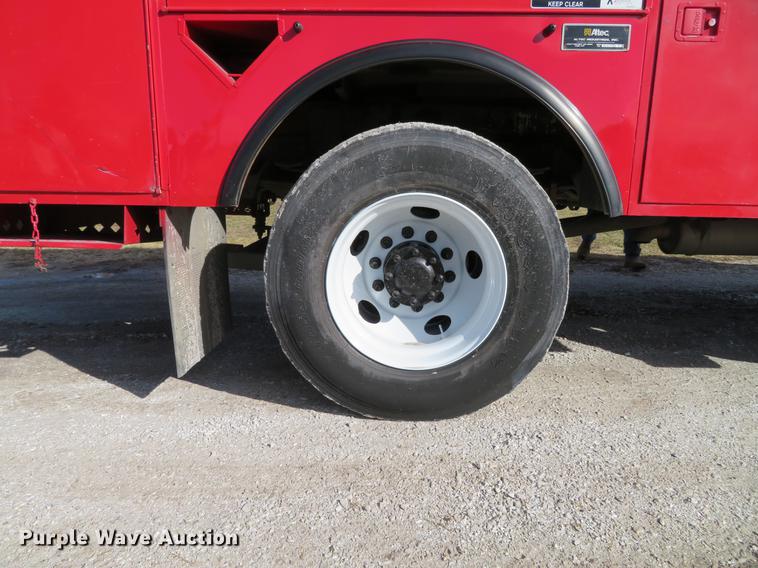 image for item DG3797 2007 Chevrolet C8500 bucket truck