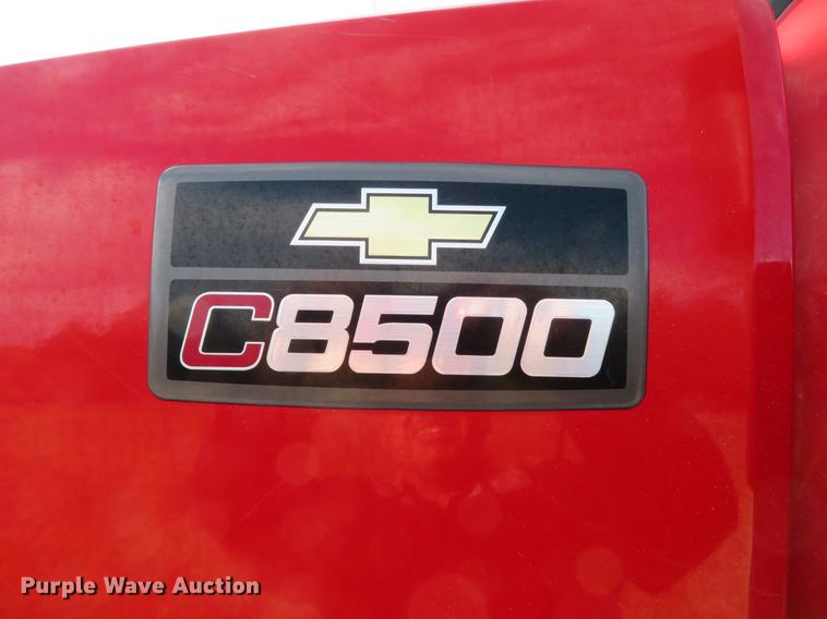 image for item DG3797 2007 Chevrolet C8500 bucket truck