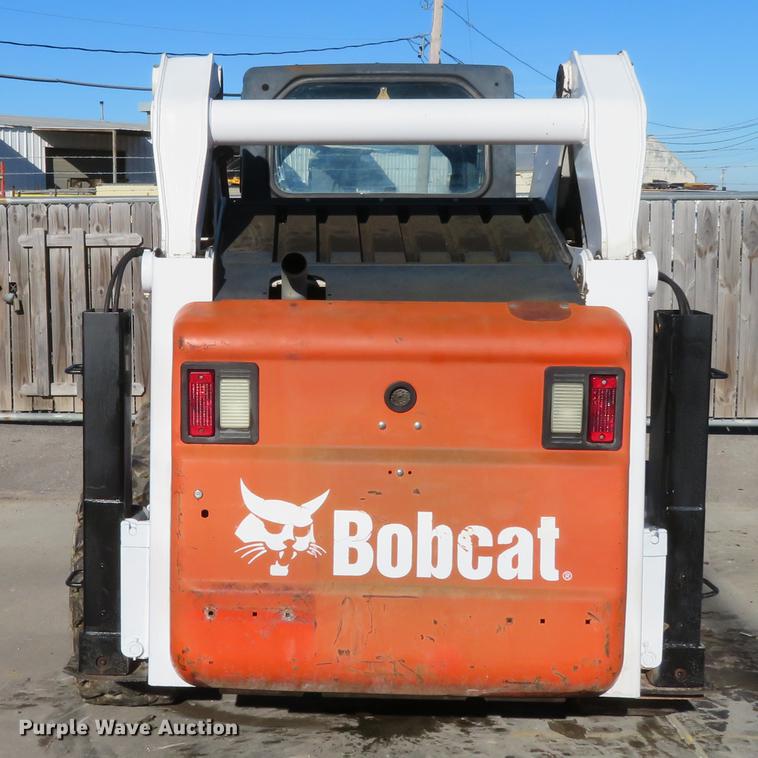 image for item DG3803 2003 Bobcat S250 skid steer